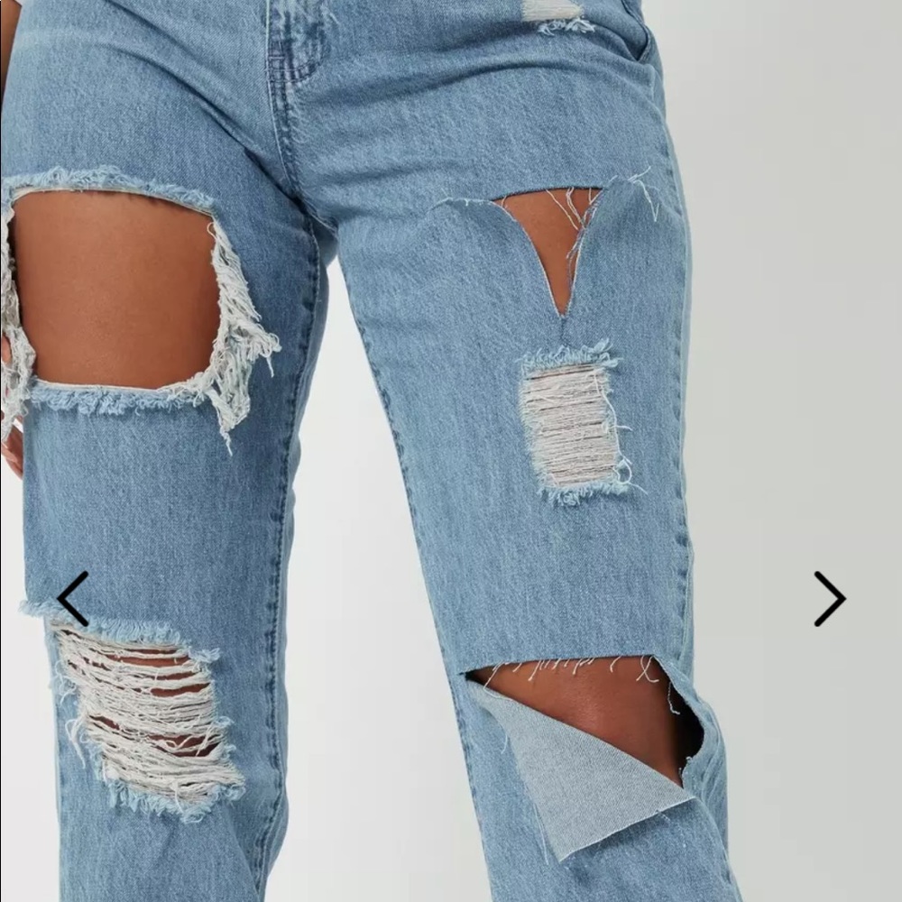 Misguided Riot high rise mom jeans - Picture 3 of 11
